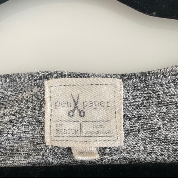 Pen and Paper Long Sleeve Heathered Gray Marble Round Neck Sweater Size M - Picture 7 of 8